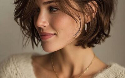 Coupe carré frange effilée : un classique modernisé pour un style unique
