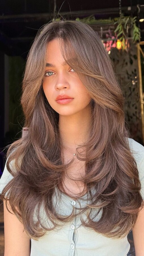 Style de cheveux mi-long dégradé moderne